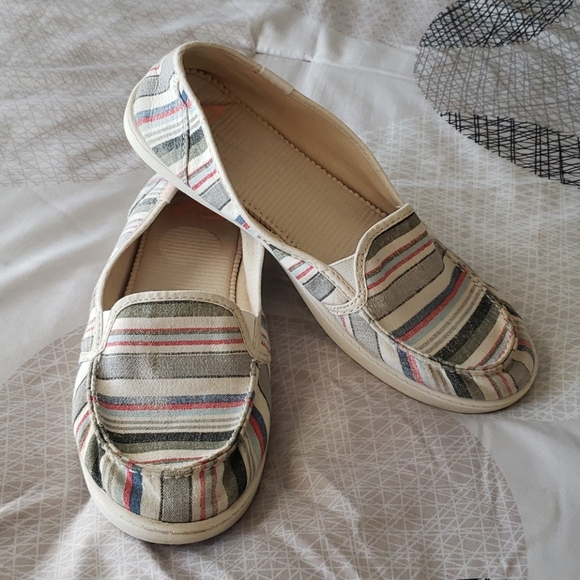 Roxy Shoes - Roxy Minnow Multi-Stripe Slip On Shoes Size 11